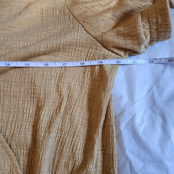 NWT Cable & Guage Top - Picture 8 of 9